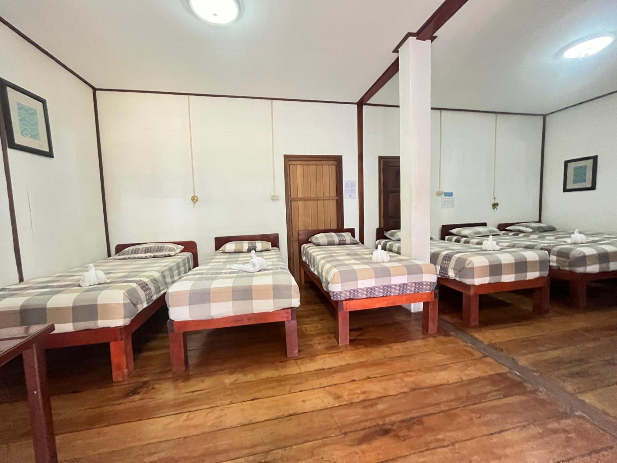 Sanhak Guesthouse 1 Ban Nahin-Nai Eksteriør billede